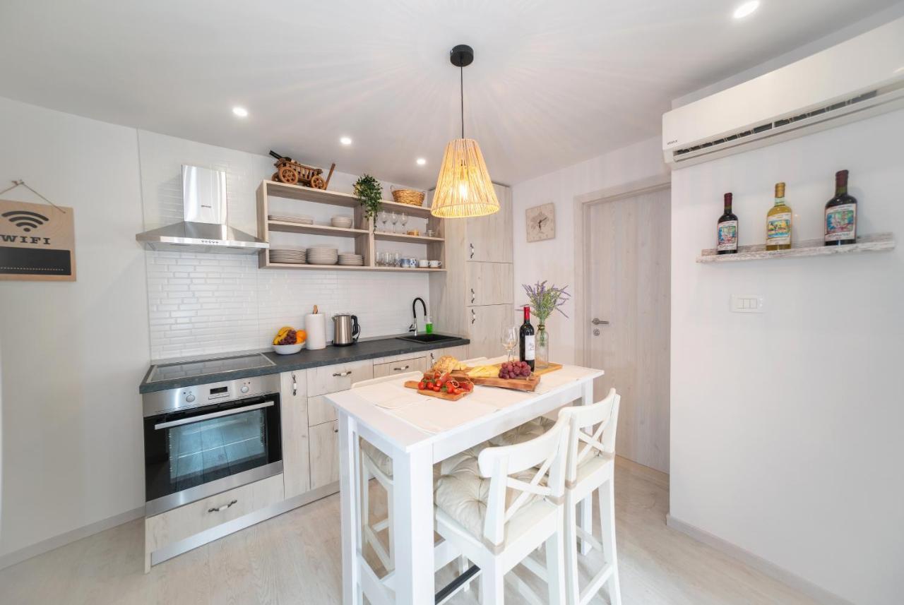 New Cozy Apartment - Center Of Old Town Omis Omiš Exterior foto